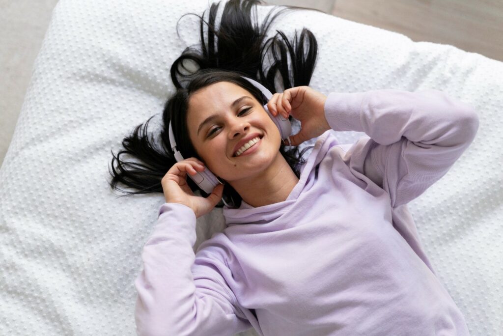 Le rôle de la technologie dans l’amélioration et la perturbation de votre sommeil